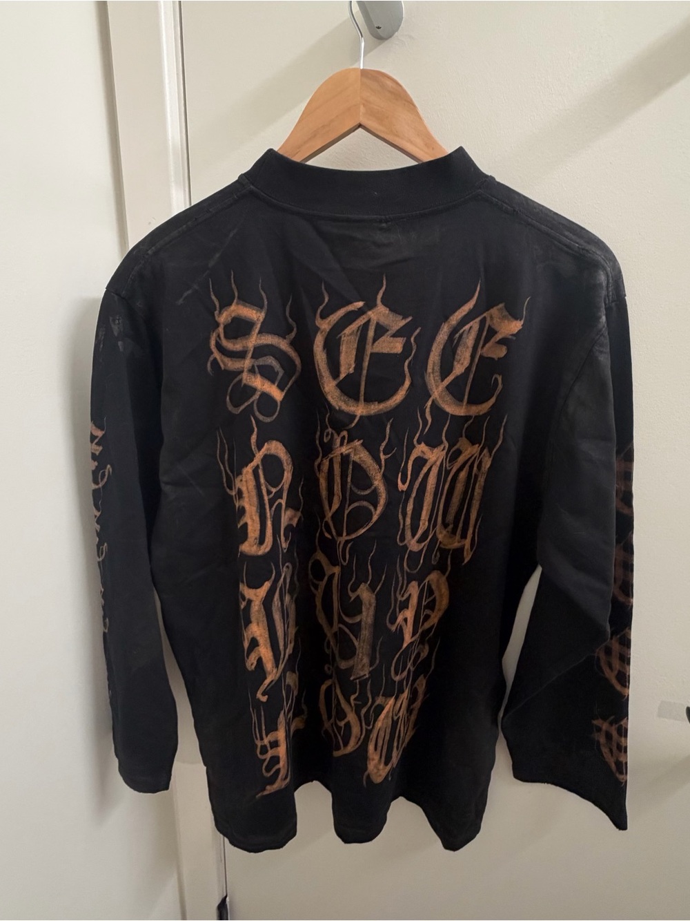 Balenciaga Black Heavy Metal Long Sleeve T Shirt Size Medium - Picture 5 of 7